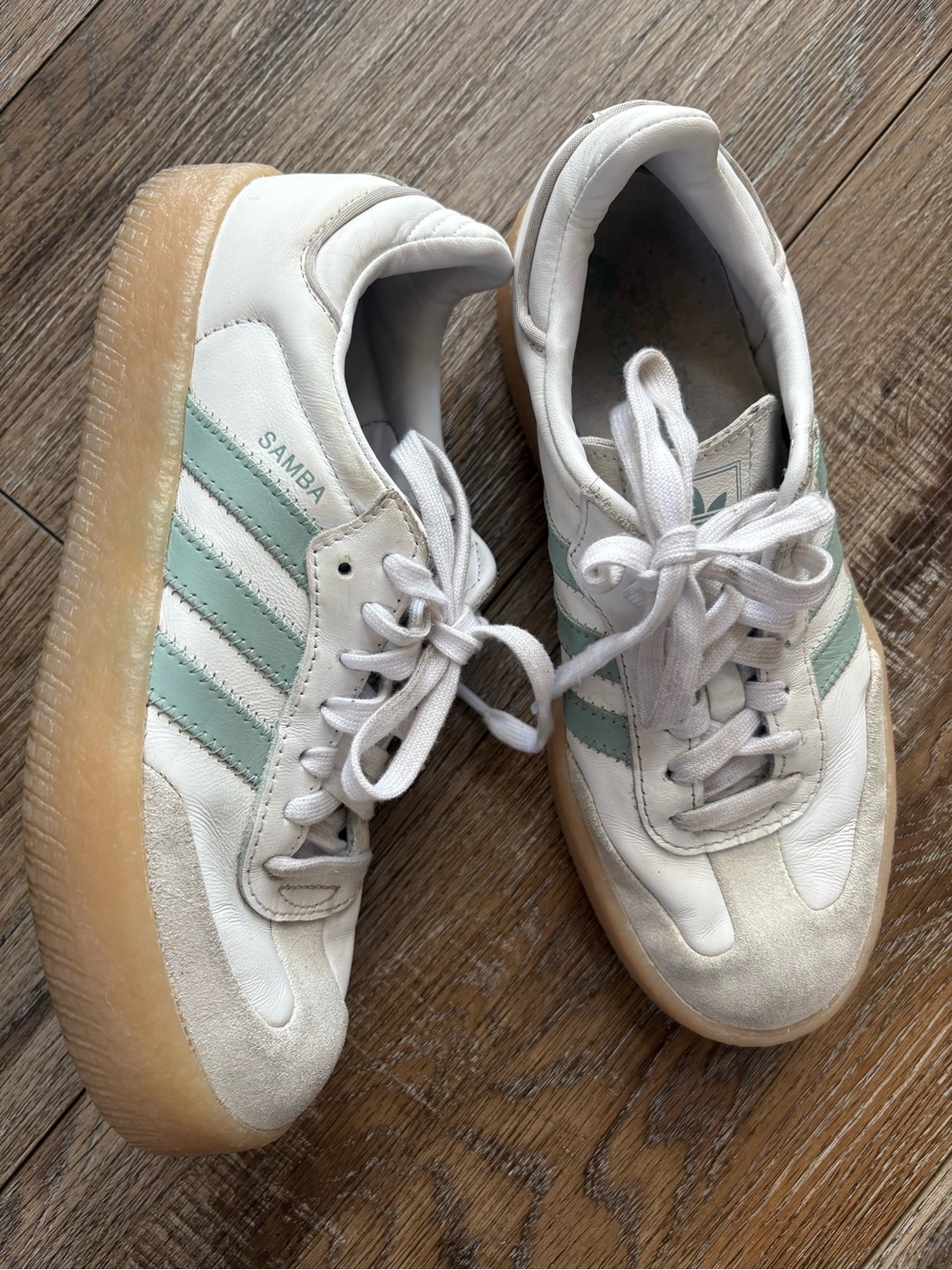adidas blue cloud samba Sneakers size 7.5